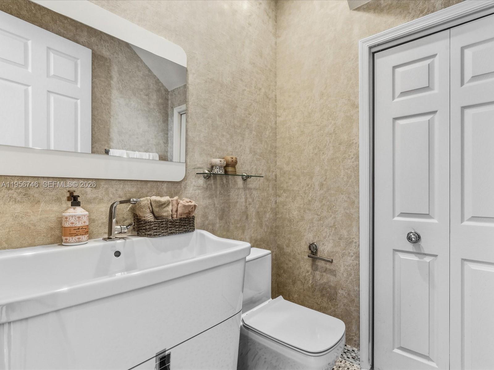 Photo of 3960 194th Trl  (3960), Sunny Isles Beach, Florida, 33160 - 