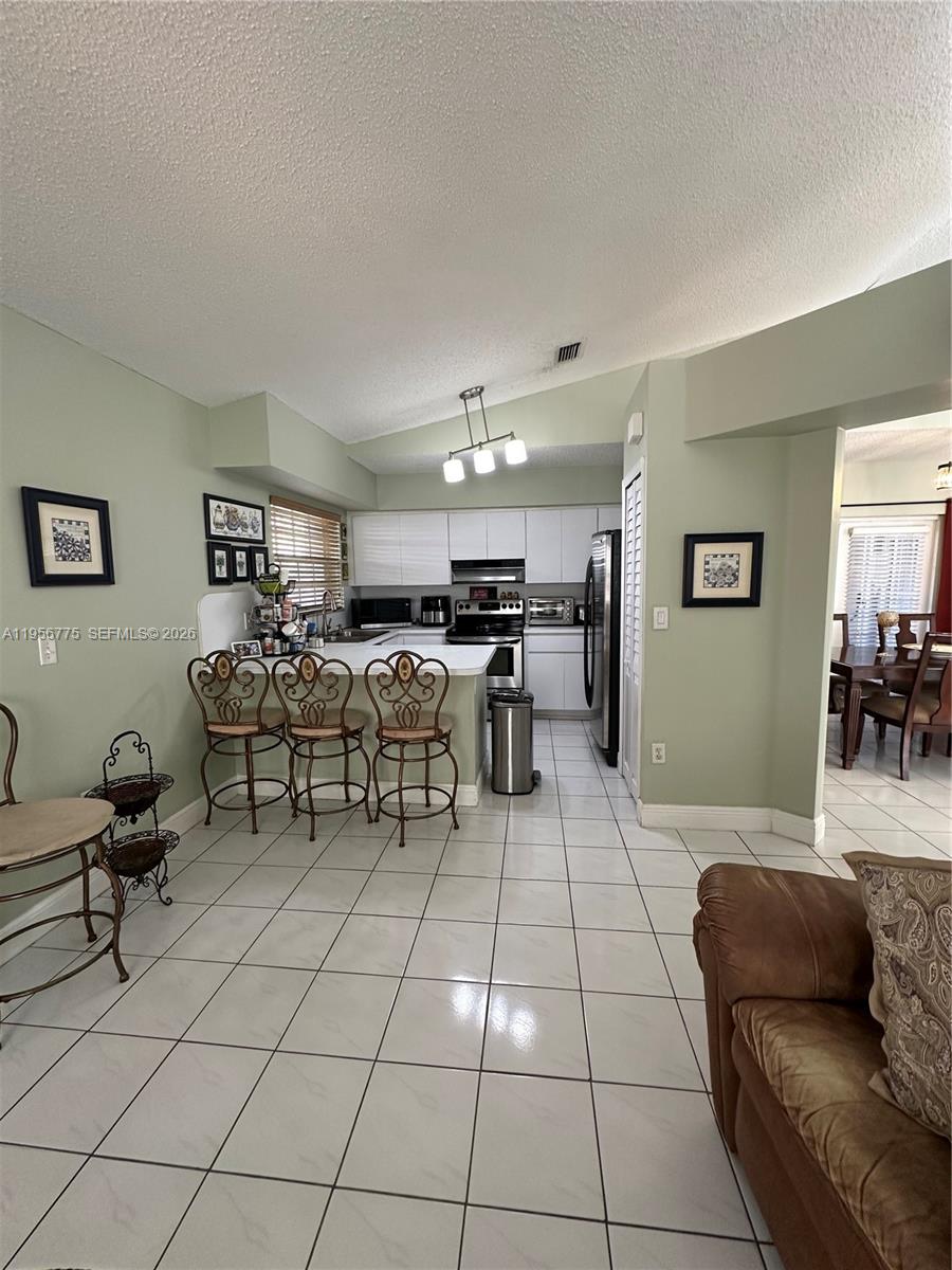 15421 3 / 2 1623 sq. ft. $ 2026-02-02 0 Photo