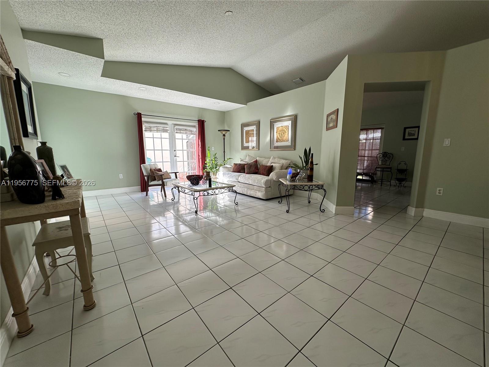 15421 3 / 2 1623 sq. ft. $ 2026-02-02 0 Photo
