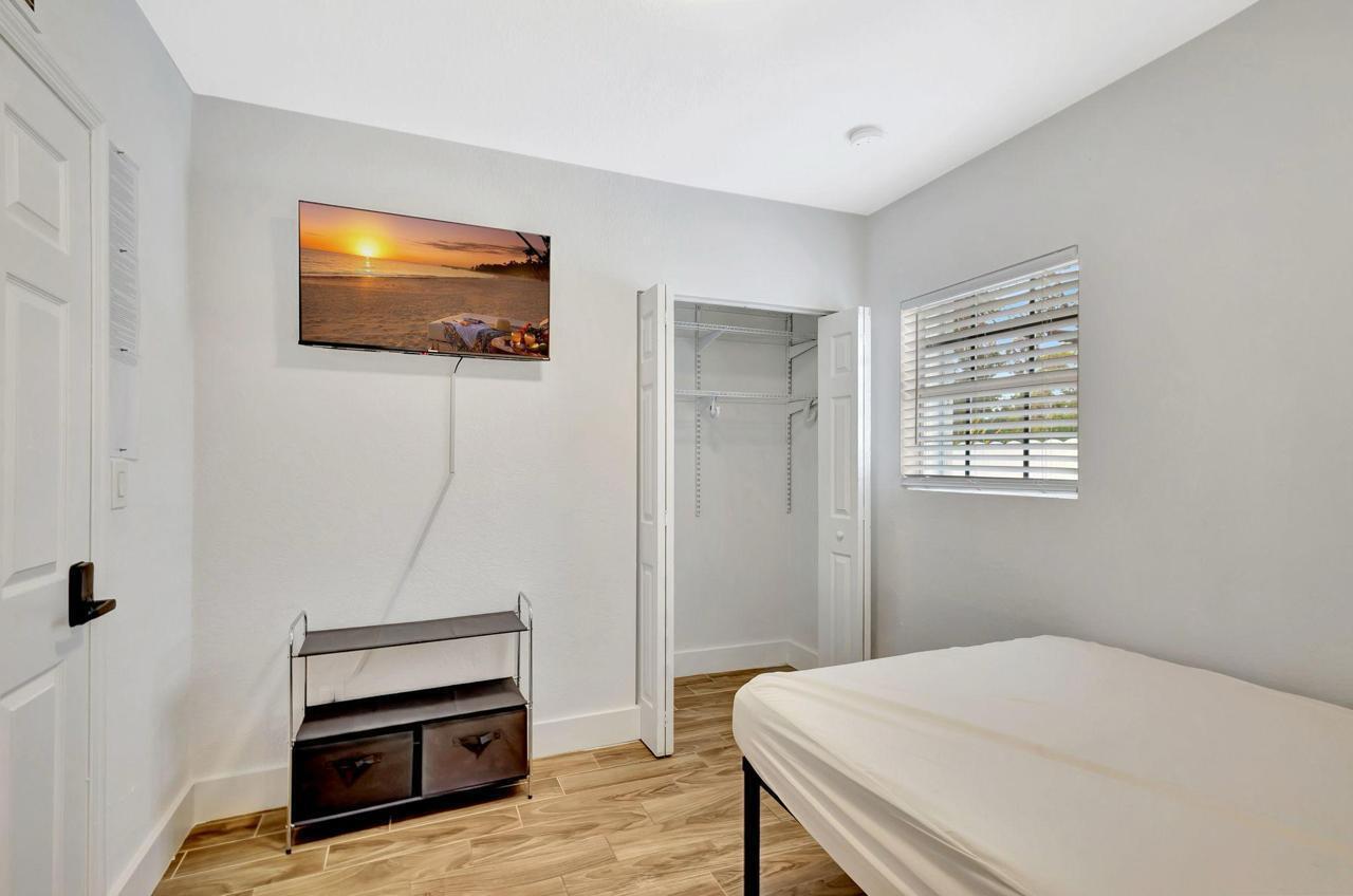   / 11 2176 sq. ft. $ 2026-04-09 0 foto