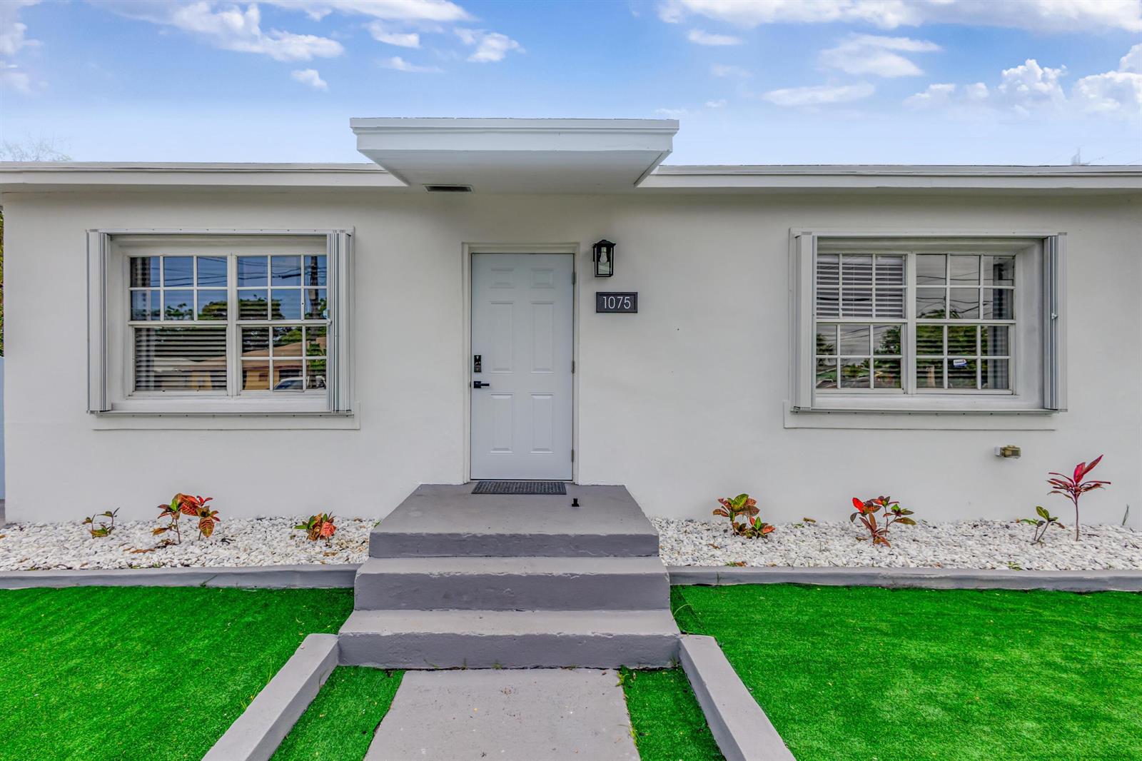   / 11 2176 sq. ft. $ 2026-04-09 0 foto