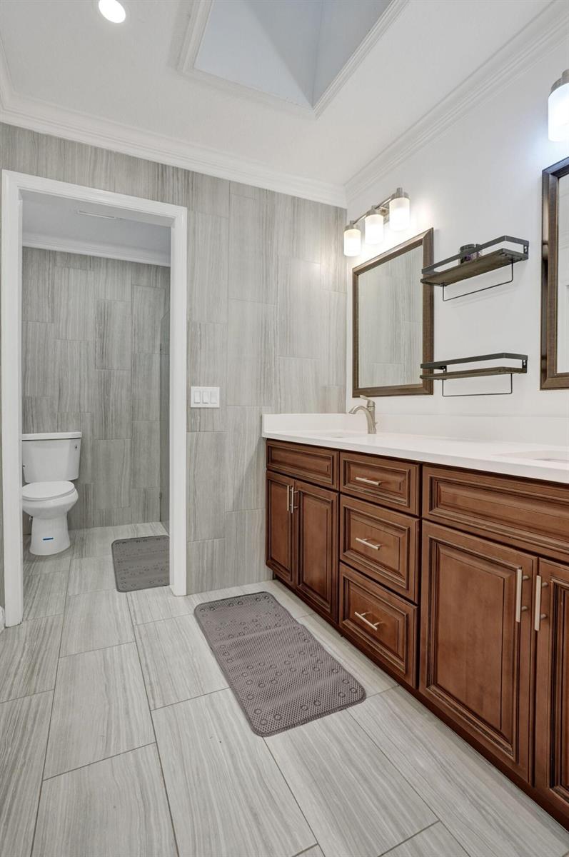   / 11 2176 sq. ft. $ 2026-04-09 0 foto