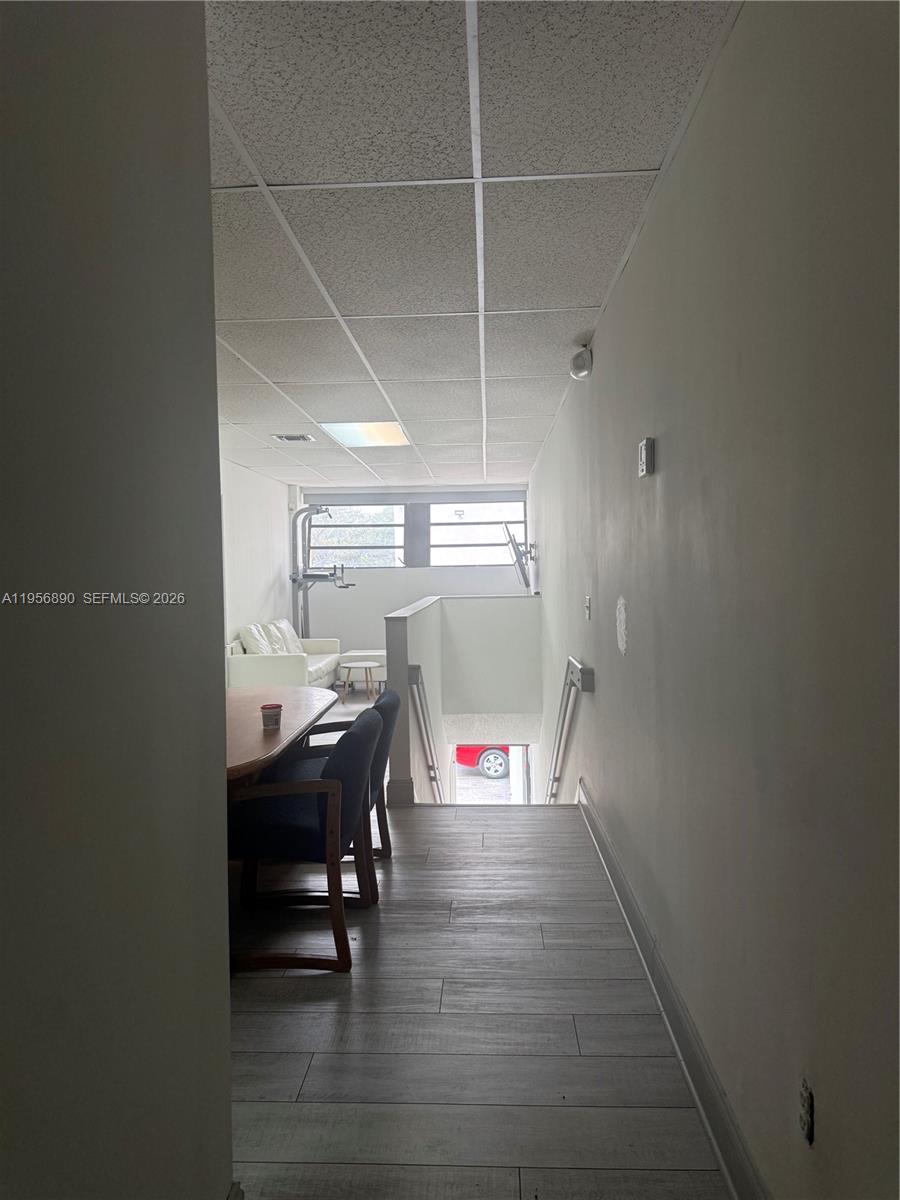 20-1  /   sq. ft. $ 2026-02-02 0 Photo