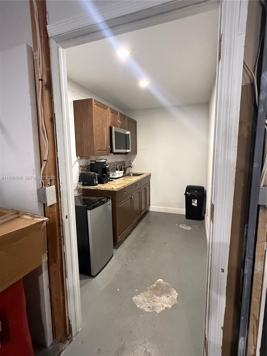20-1  /   sq. ft. $ 2026-02-02 0 Photo