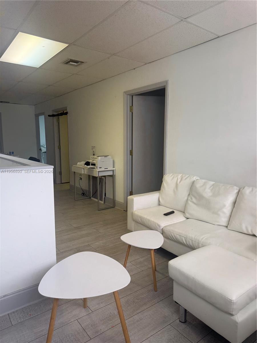 20-1  /   sq. ft. $ 2026-02-02 0 Photo