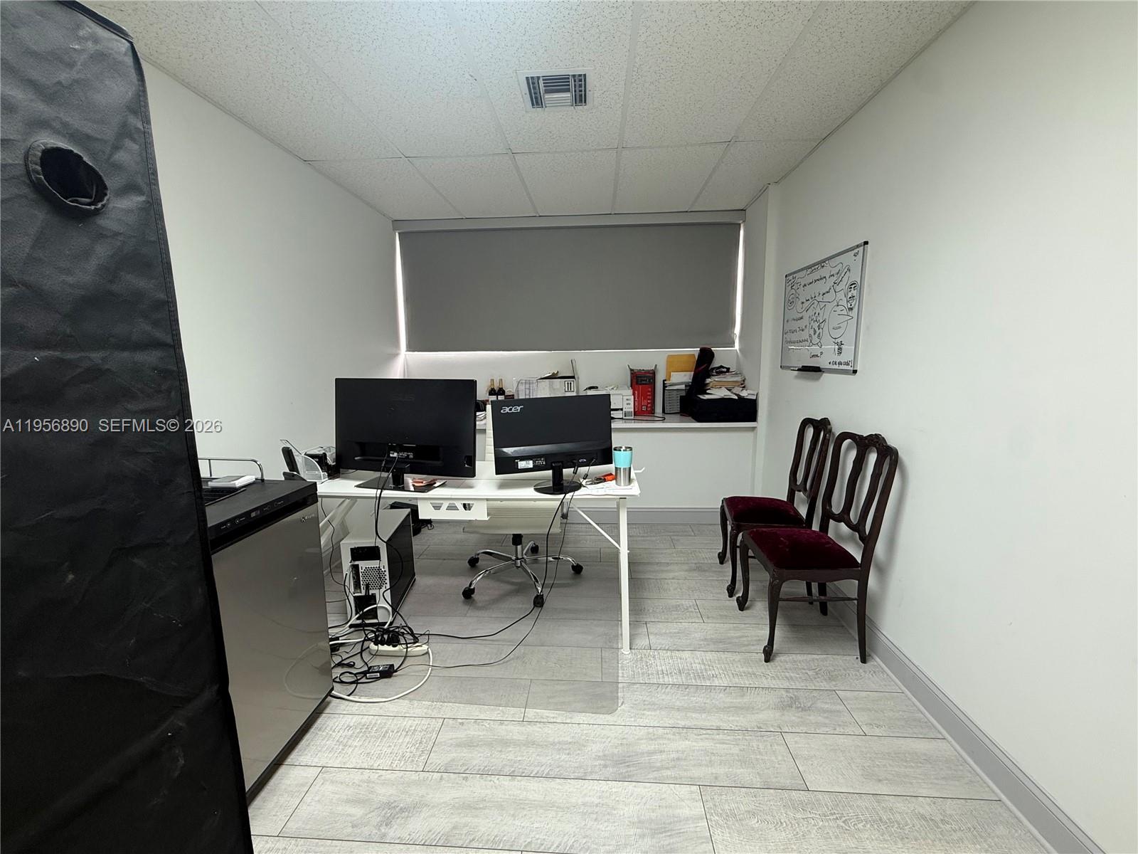 20-1  /   sq. ft. $ 2026-02-02 0 Photo