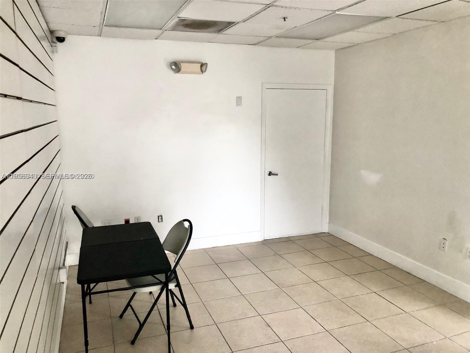 210  /   sq. ft. $ 2026-02-02 0 Photo