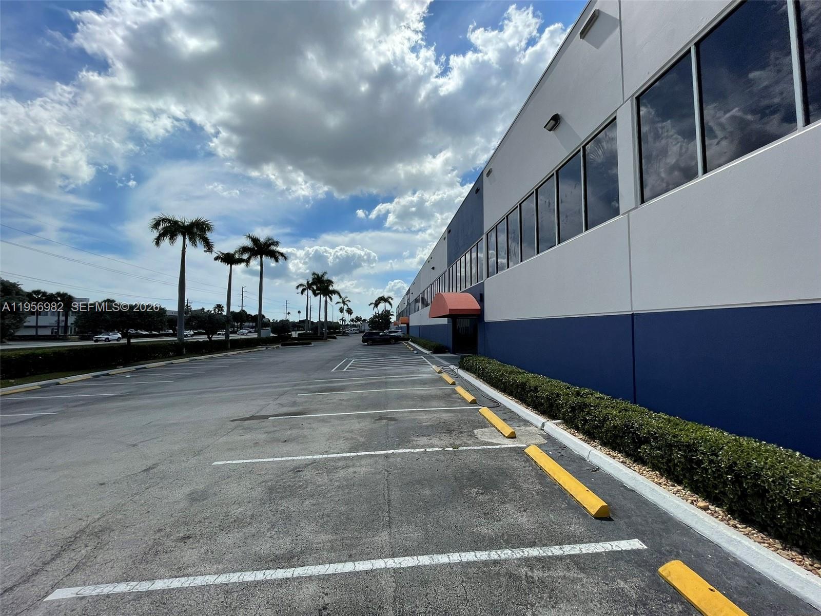   /   sq. ft. $ 2026-02-02 0 Photo