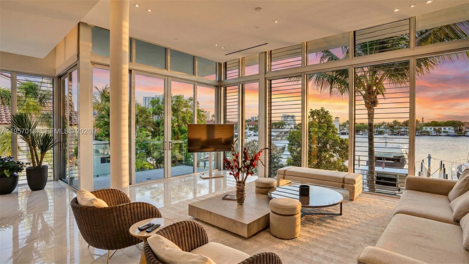 Photo of 3750 Yacht Club Dr  (3750), Aventura, Florida, 33180 - 