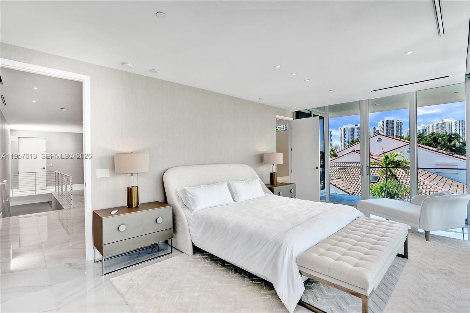 Photo of 3750 Yacht Club Dr  (3750), Aventura, Florida, 33180 - 