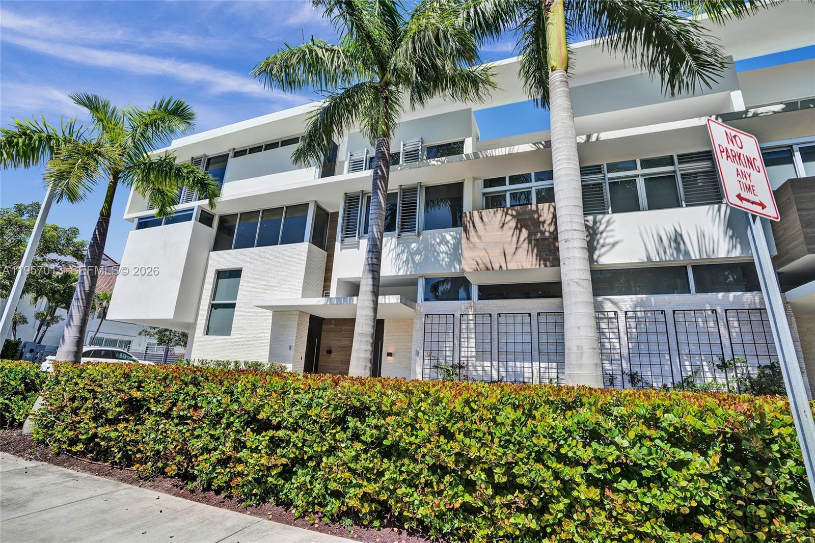 Photo of 3750 Yacht Club Dr  (3750), Aventura, Florida, 33180 - 