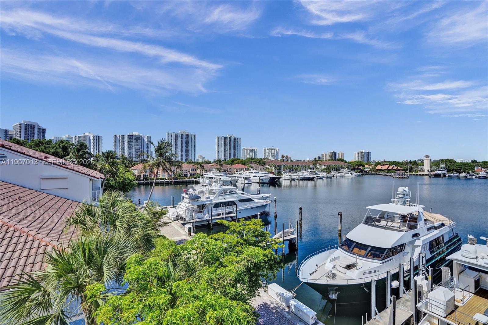 Photo of 3750 Yacht Club Dr  (3750), Aventura, Florida, 33180 - 
