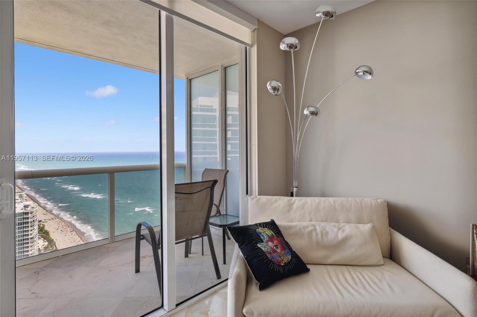 4211 3 / 2 1554 sq. ft. $ 2026-02-02 0 foto