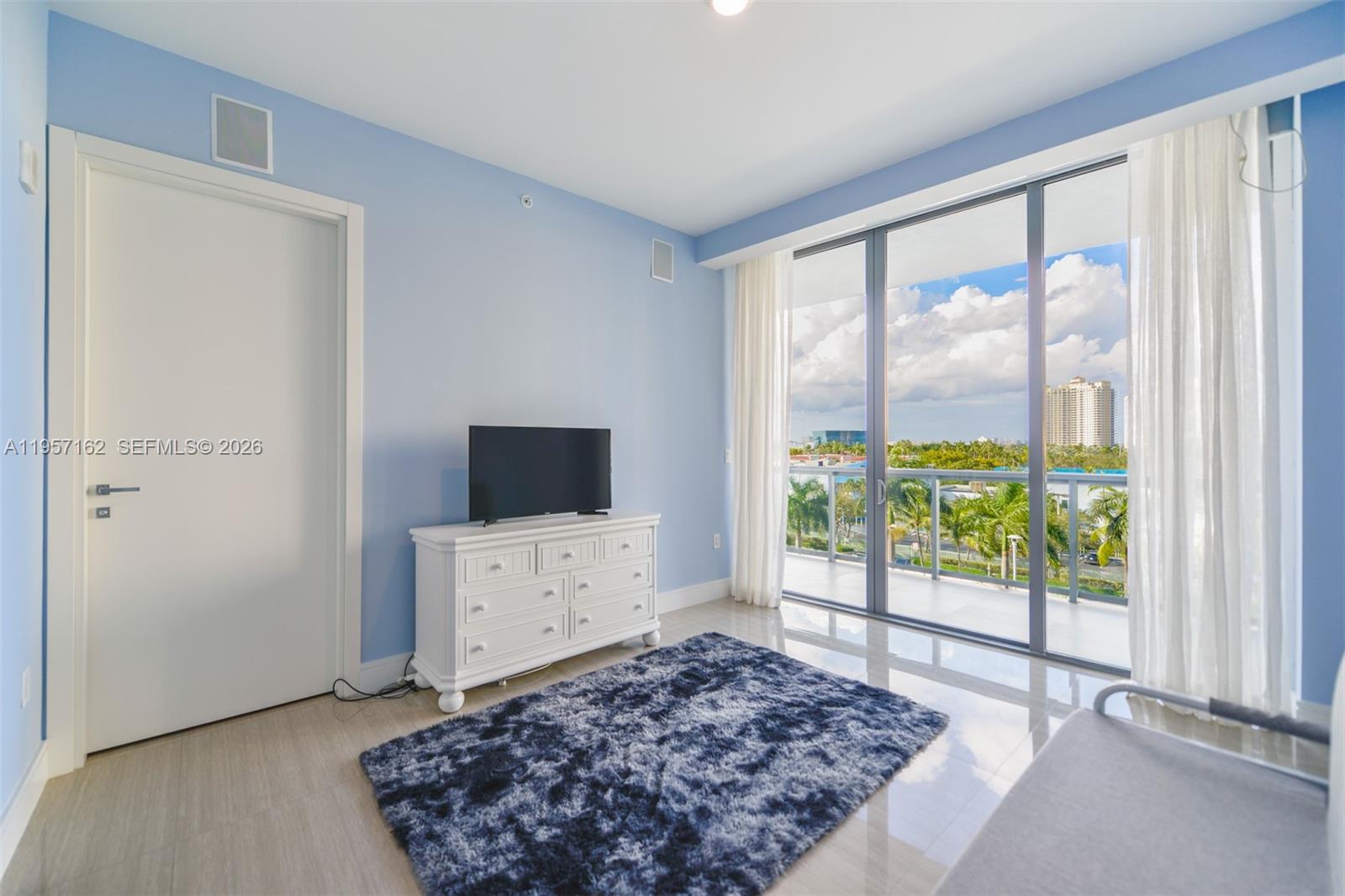 Photo of 3250 188th St  #404, Aventura, Florida, 33180 - 