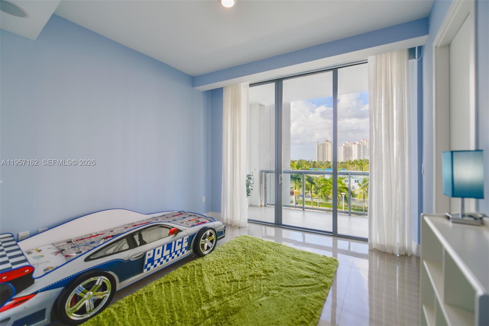 Photo of 3250 188th St  #404, Aventura, Florida, 33180 - 