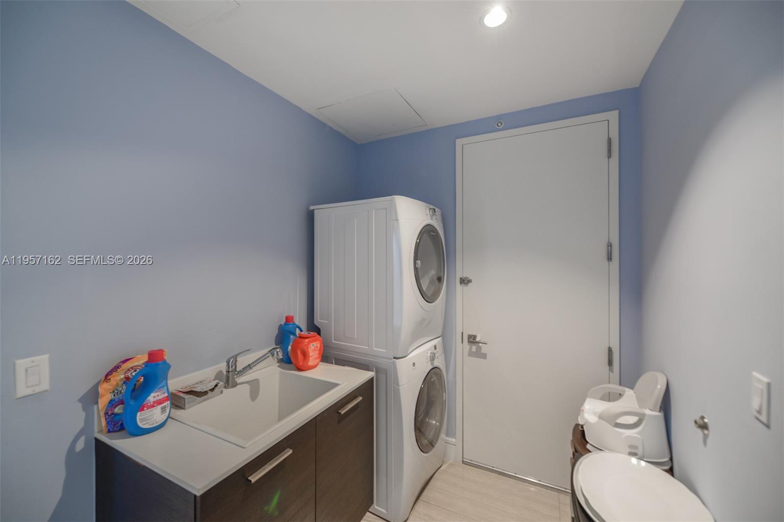 Photo of 3250 188th St  #404, Aventura, Florida, 33180 - 