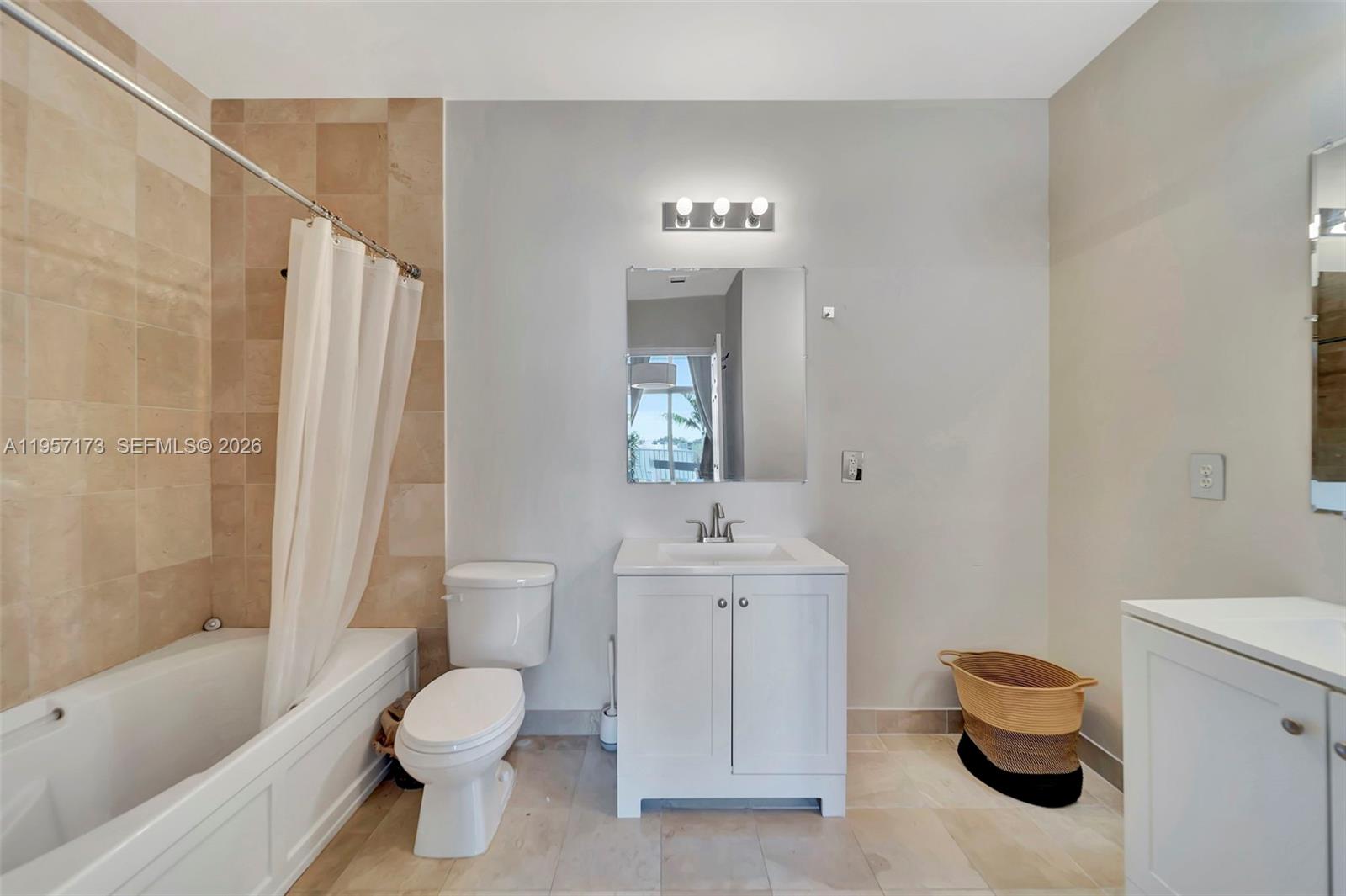 Photo of 2100 Van Buren St  #421, Hollywood, Florida, 33020 - 