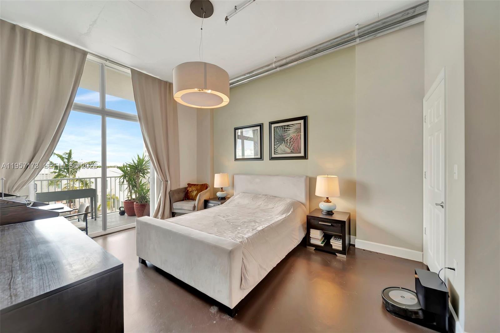 Photo of 2100 Van Buren St  #421, Hollywood, Florida, 33020 - 