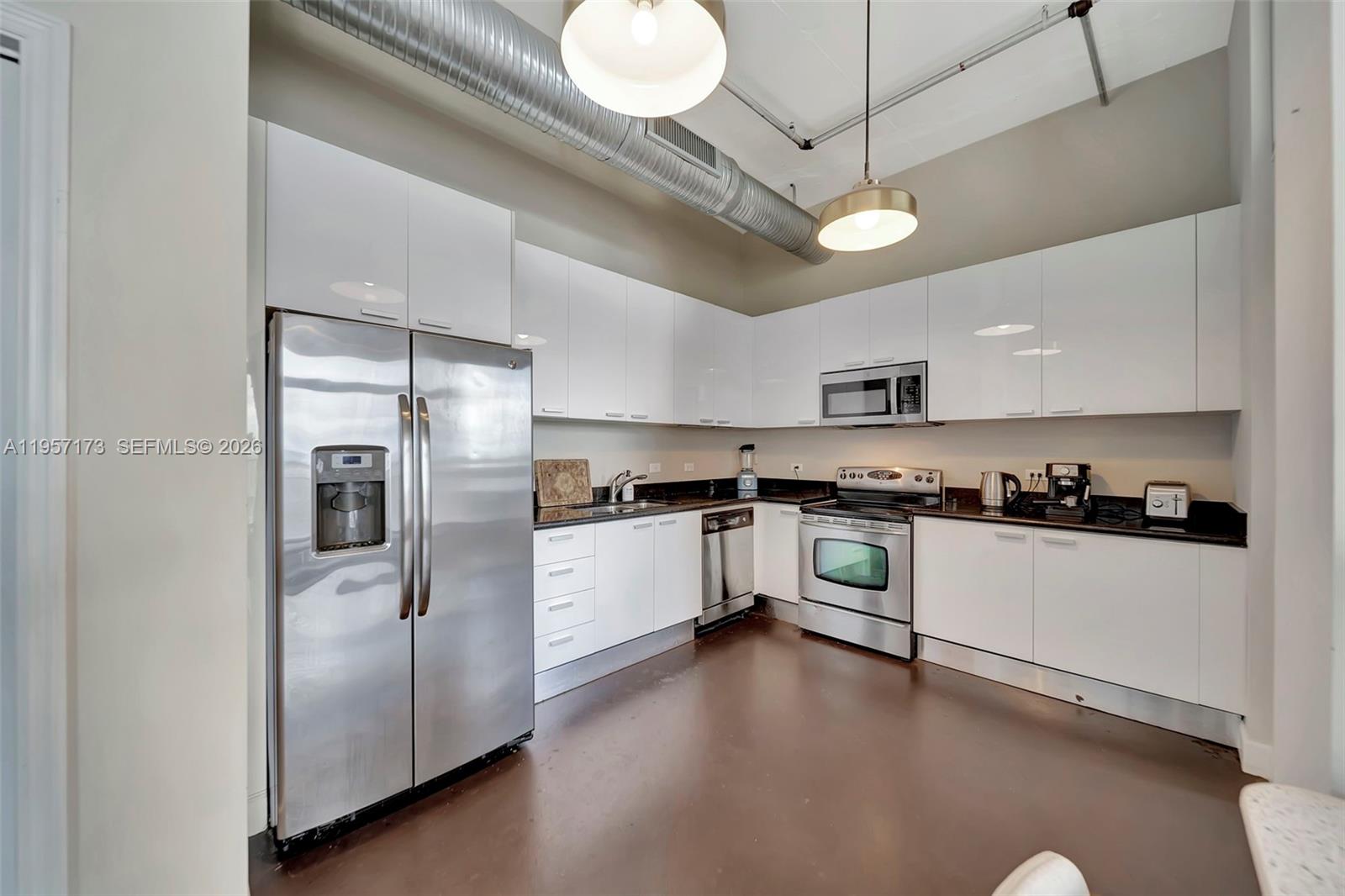 Photo of 2100 Van Buren St  #421, Hollywood, Florida, 33020 - 