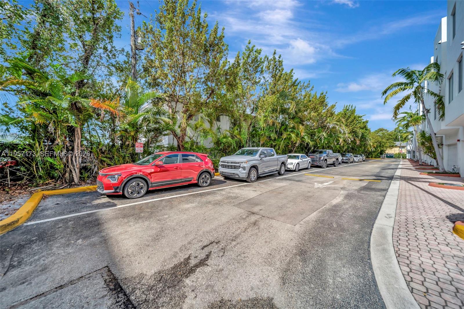 Photo of 2100 Van Buren St  #421, Hollywood, Florida, 33020 - 