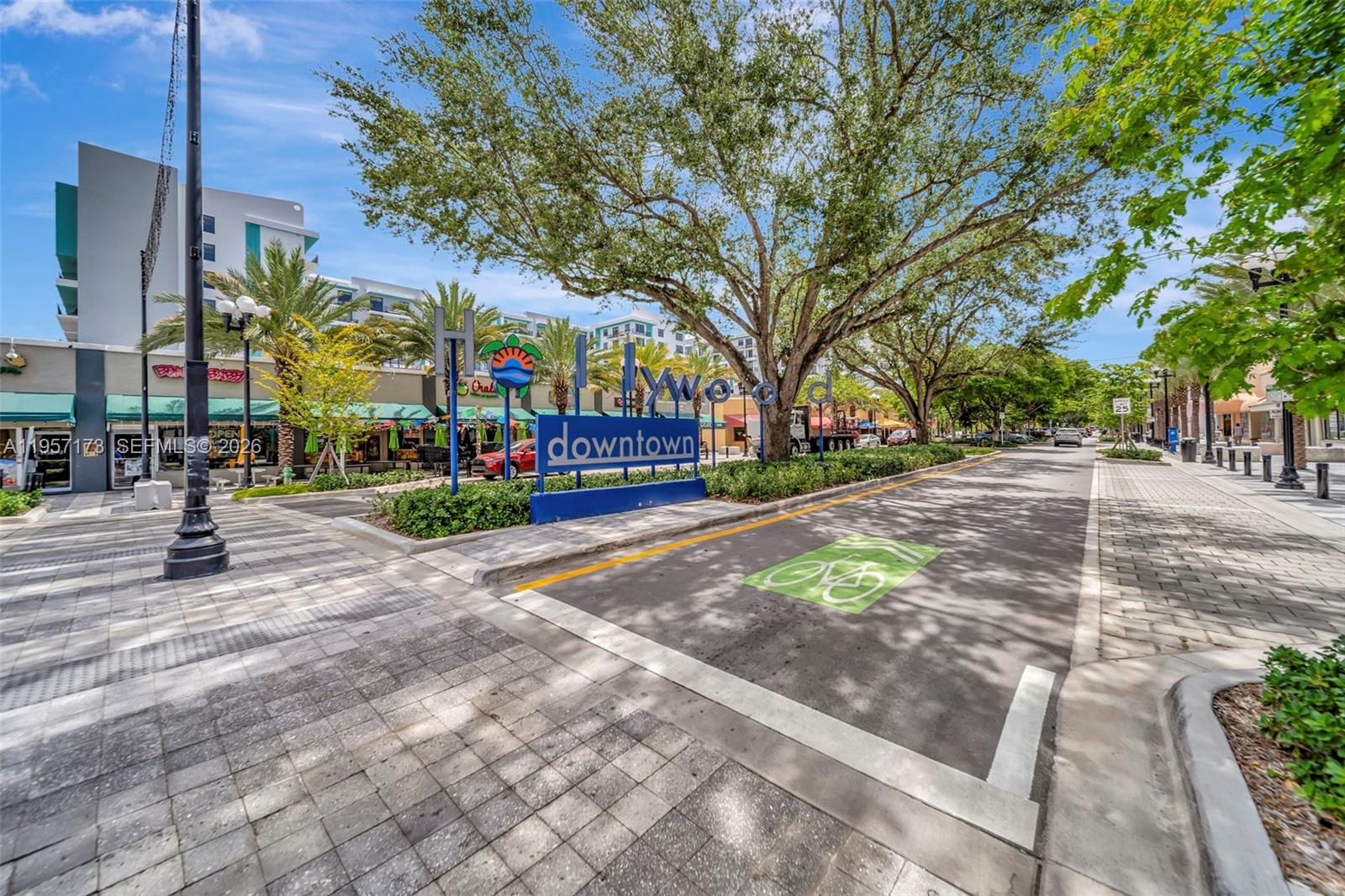 Photo of 2100 Van Buren St  #421, Hollywood, Florida, 33020 - 