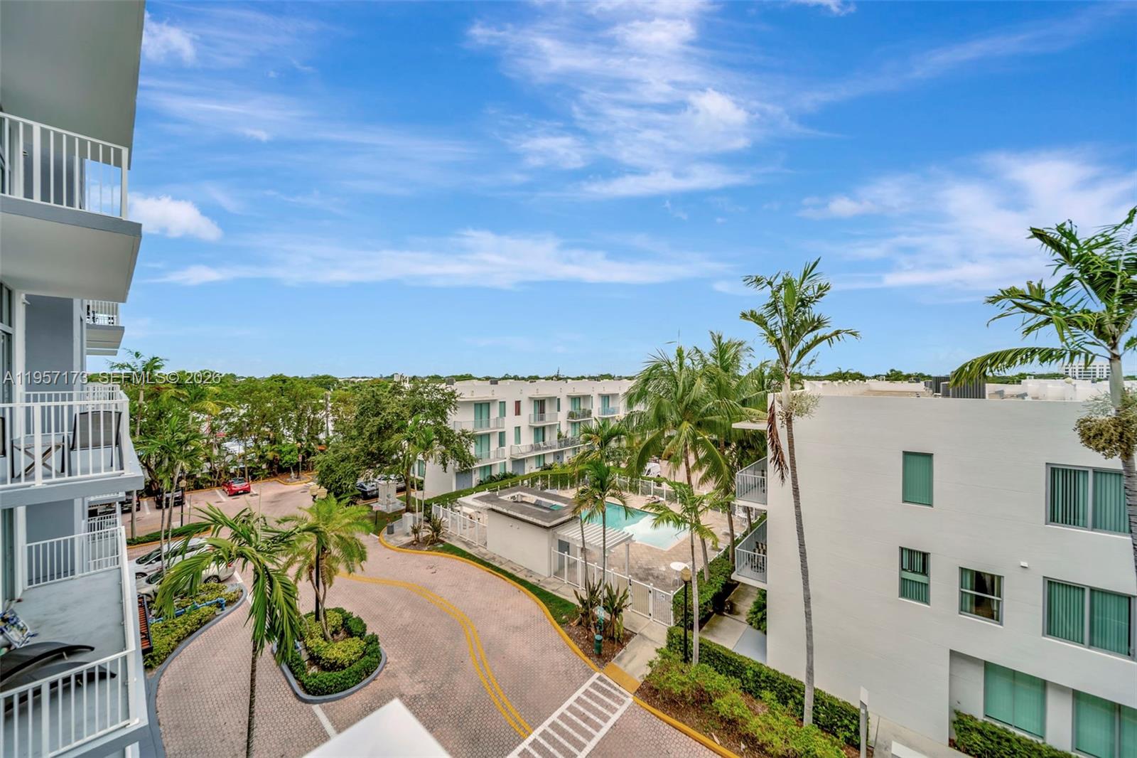 Photo of 2100 Van Buren St  #421, Hollywood, Florida, 33020 - 