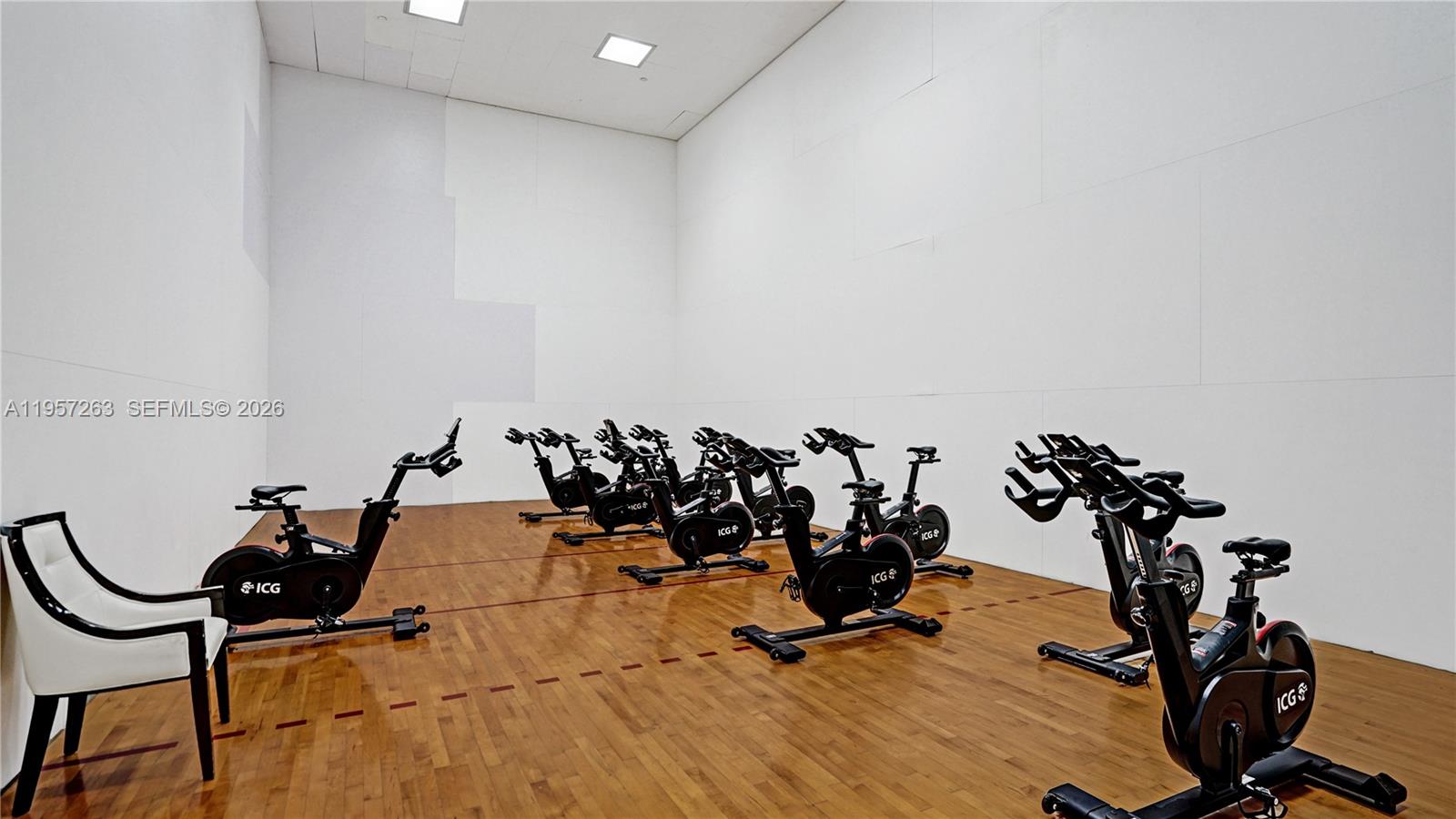 Photo of 20201 Country Club Dr  #1808, Aventura, Florida, 33180 - Spinning.