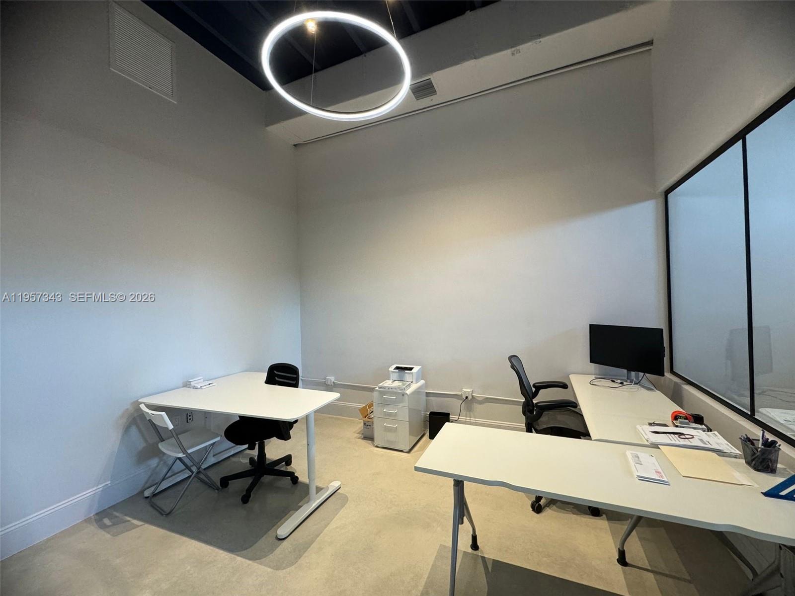 8749  /   sq. ft. $ 2026-02-02 0 Photo