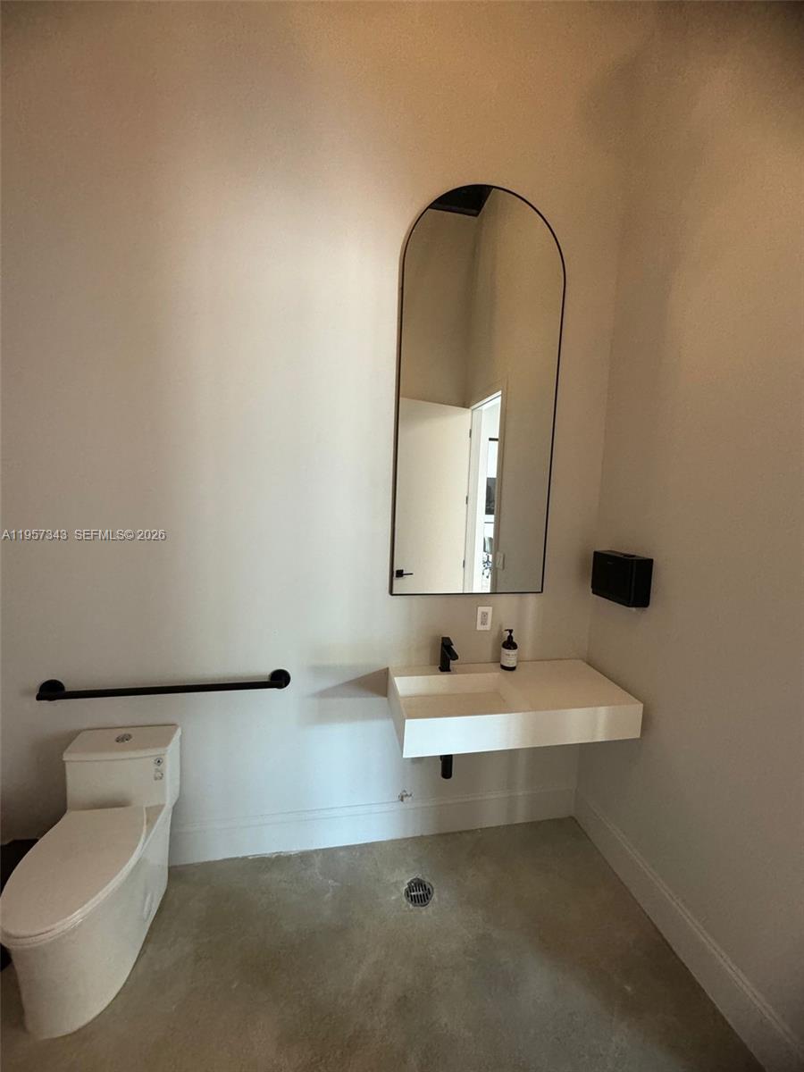 8749  /   sq. ft. $ 2026-02-02 0 Photo