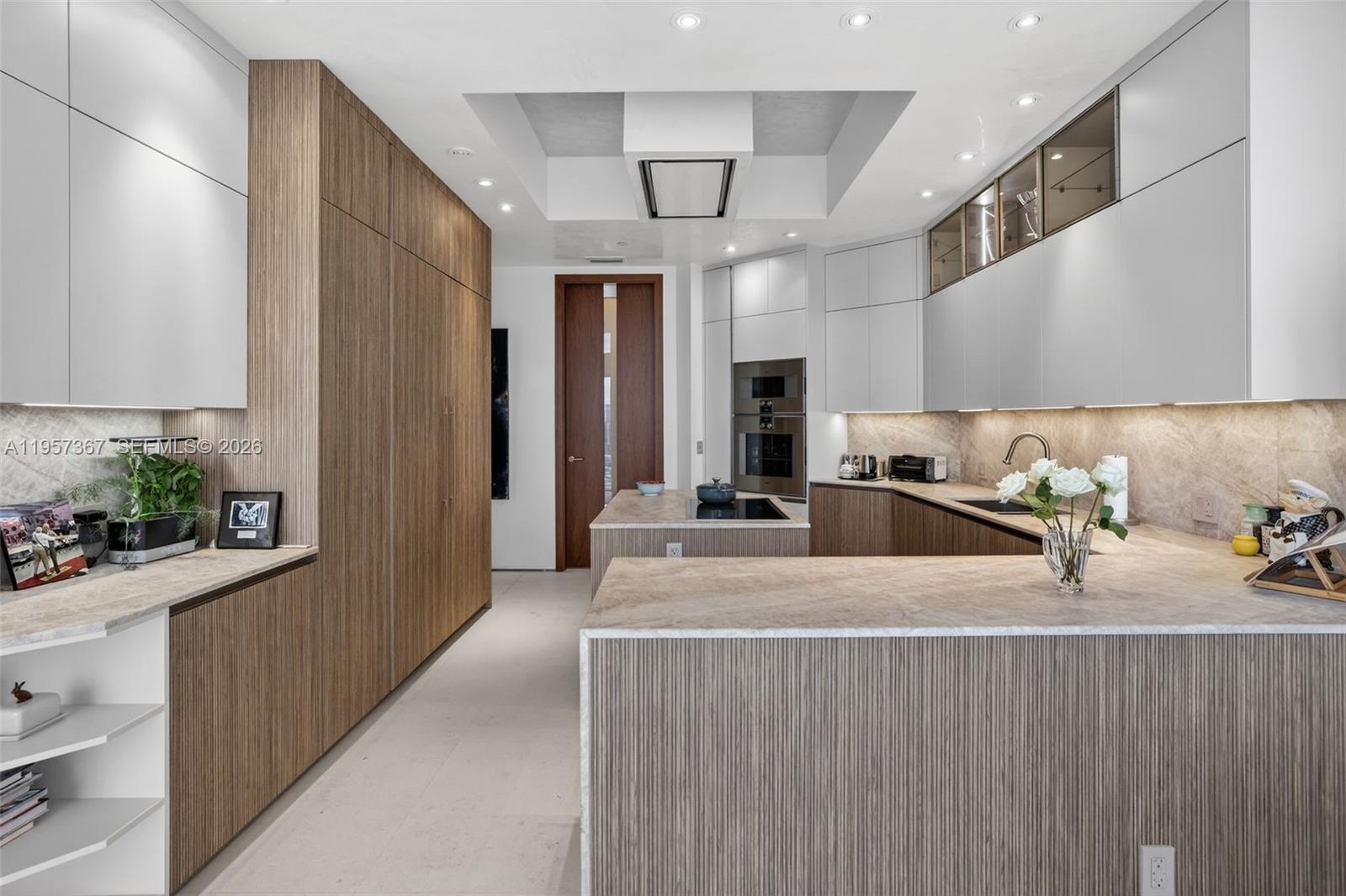 PH-1 5 / 5 4930 sq. ft. $ 2026-02-02 0 Photo