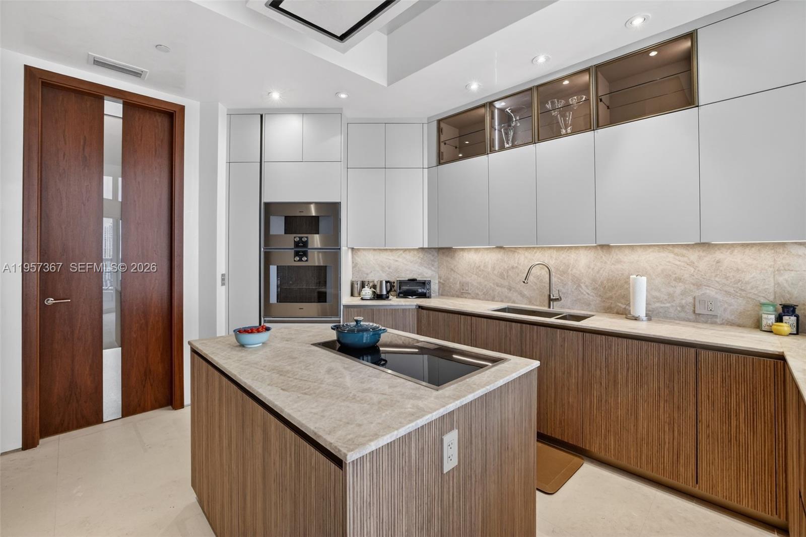 PH-1 5 / 5 4930 sq. ft. $ 2026-02-02 0 Photo