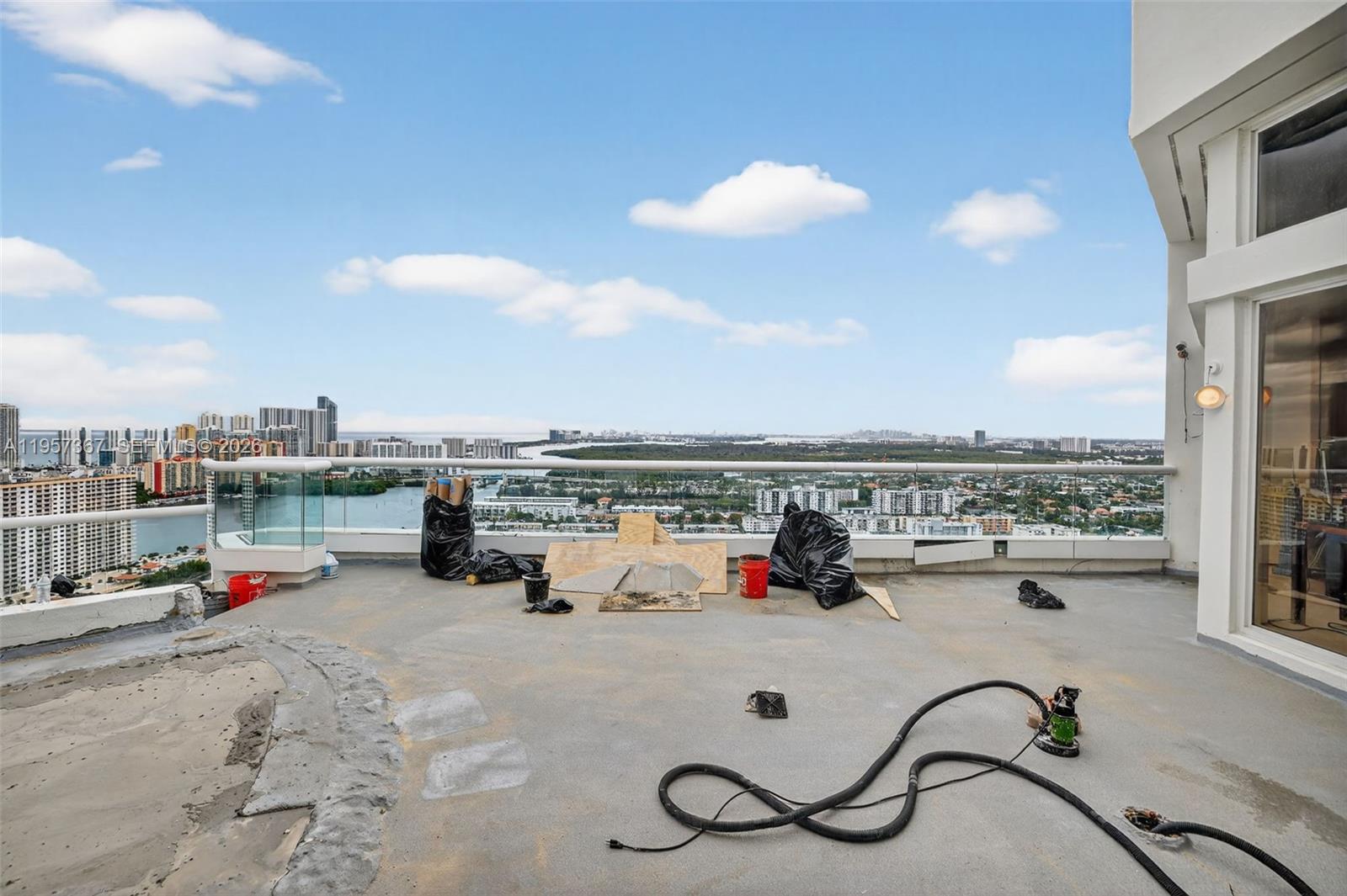 PH-1 5 / 5 4930 sq. ft. $ 2026-02-02 0 Photo