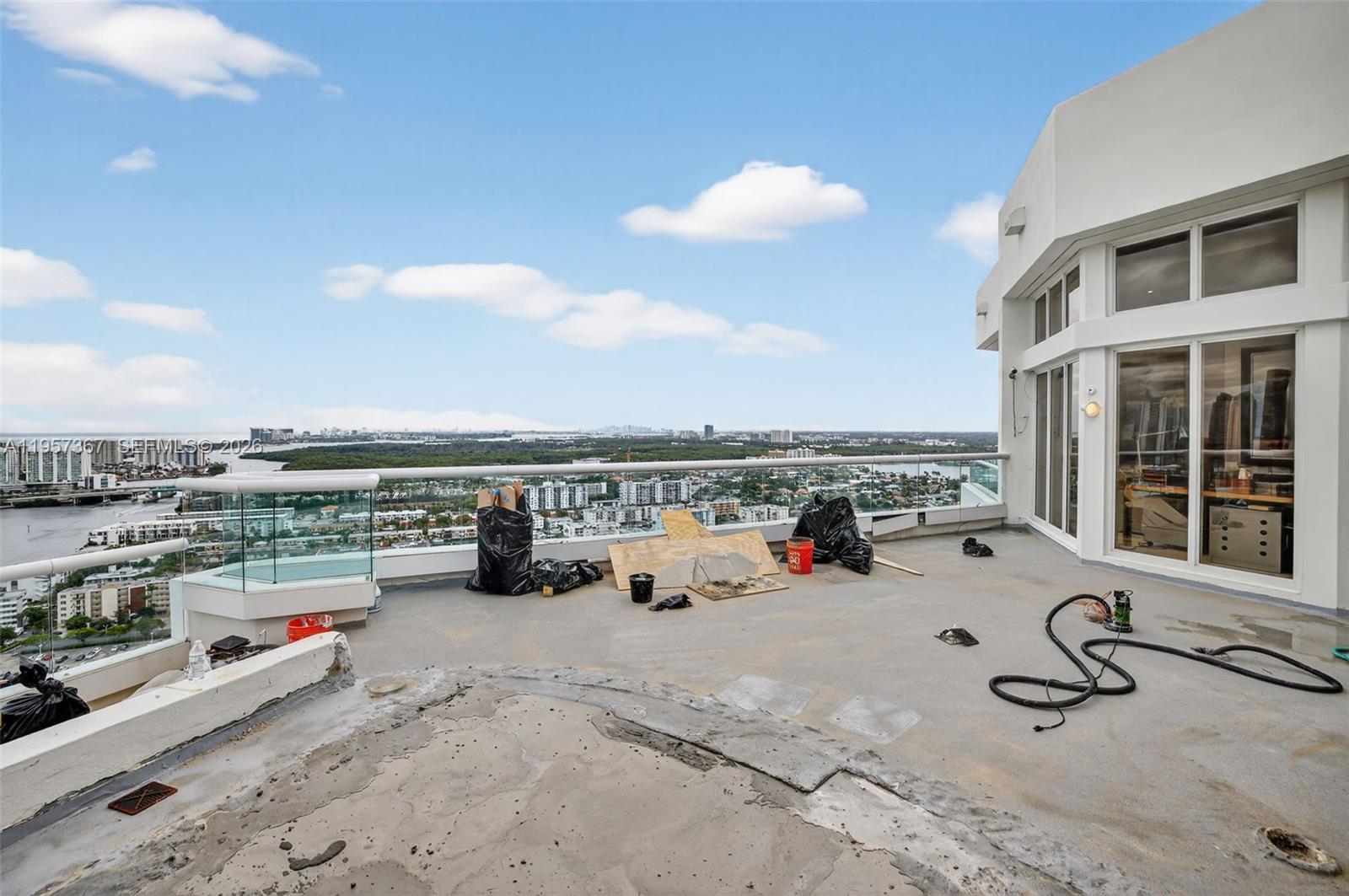 PH-1 5 / 5 4930 sq. ft. $ 2026-02-02 0 Photo