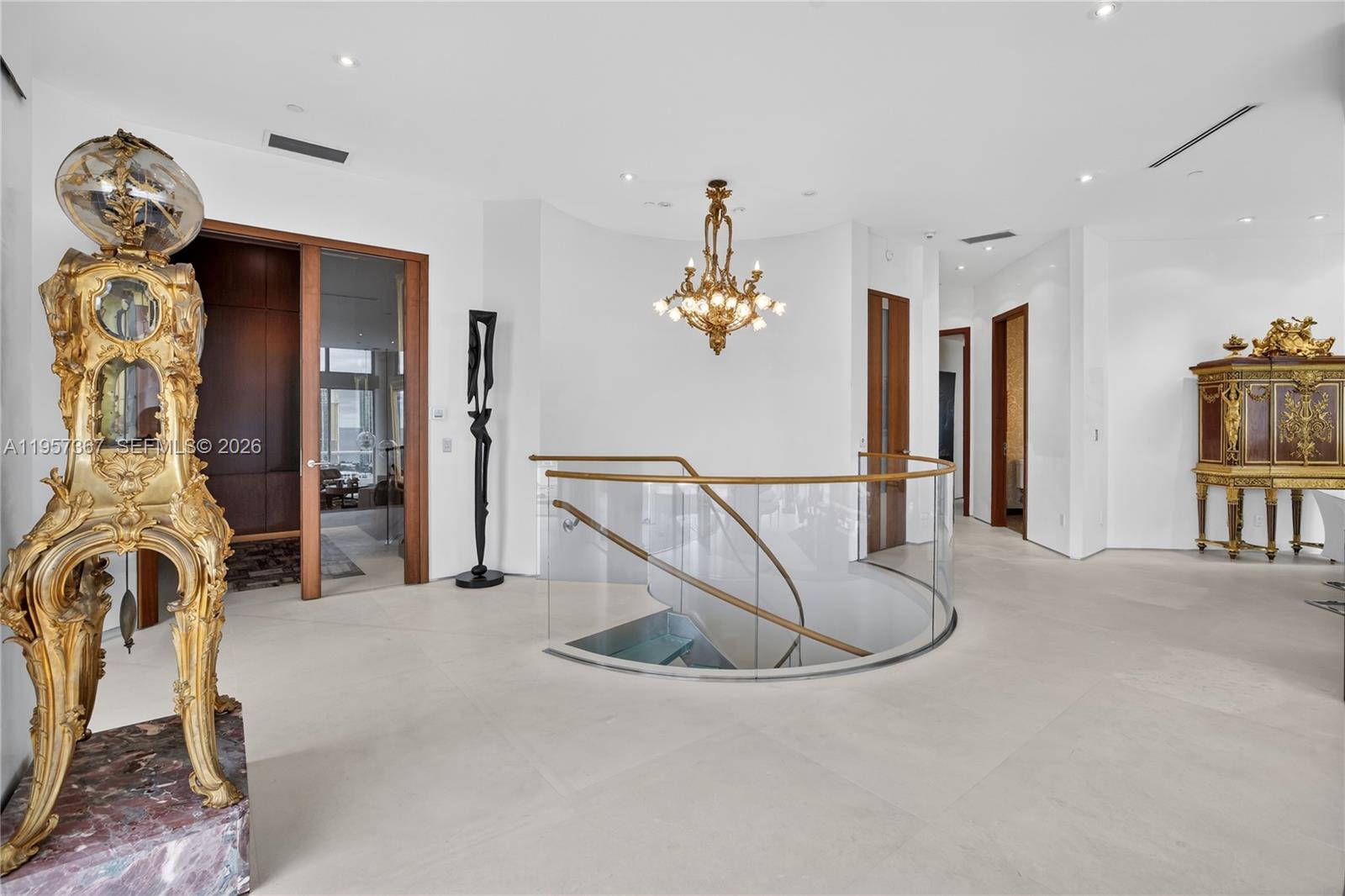 PH-1 5 / 5 4930 sq. ft. $ 2026-02-02 0 Photo