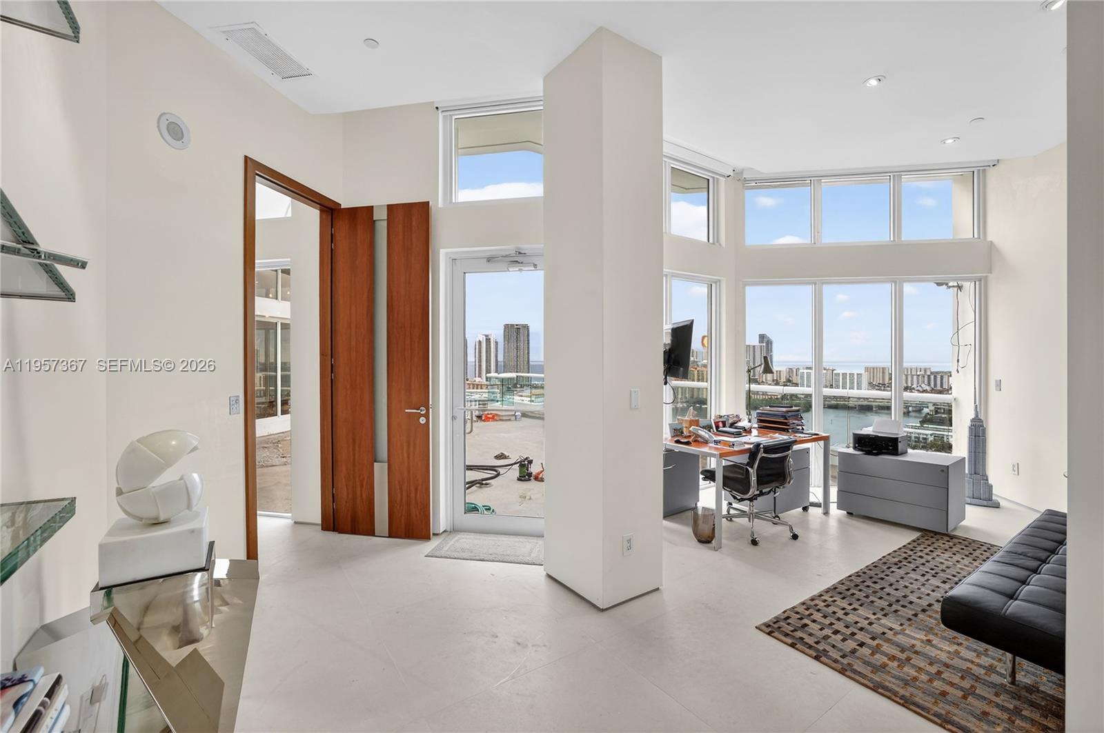 PH-1 5 / 5 4930 sq. ft. $ 2026-02-02 0 Photo