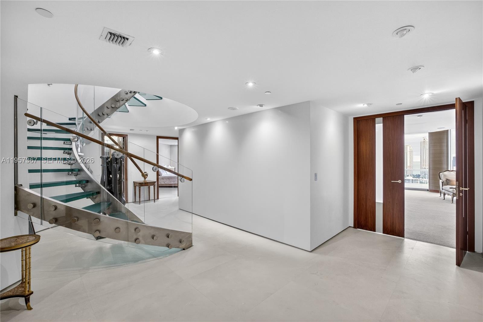 PH-1 5 / 5 4930 sq. ft. $ 2026-02-02 0 Photo