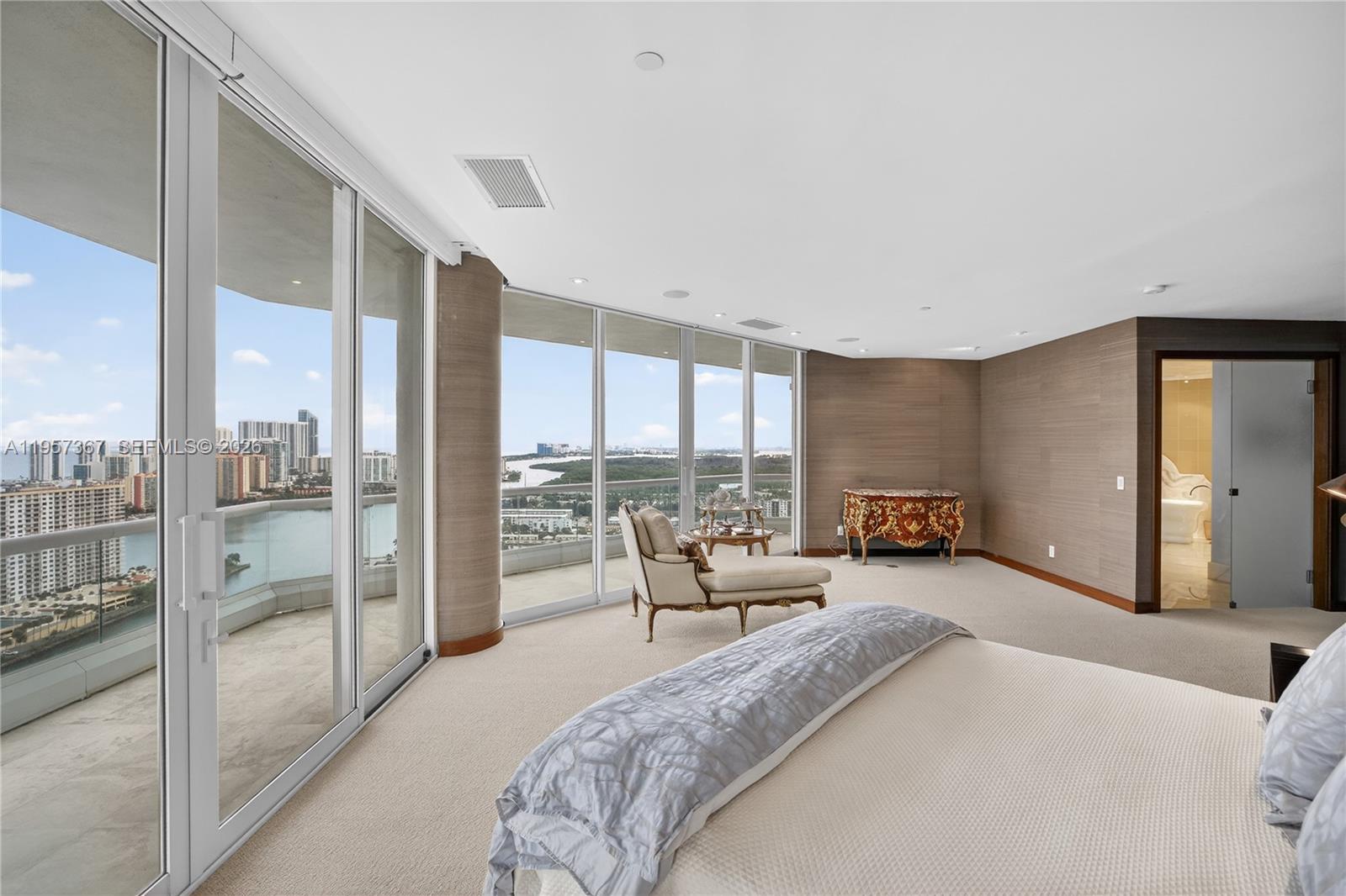 PH-1 5 / 5 4930 sq. ft. $ 2026-02-02 0 Photo