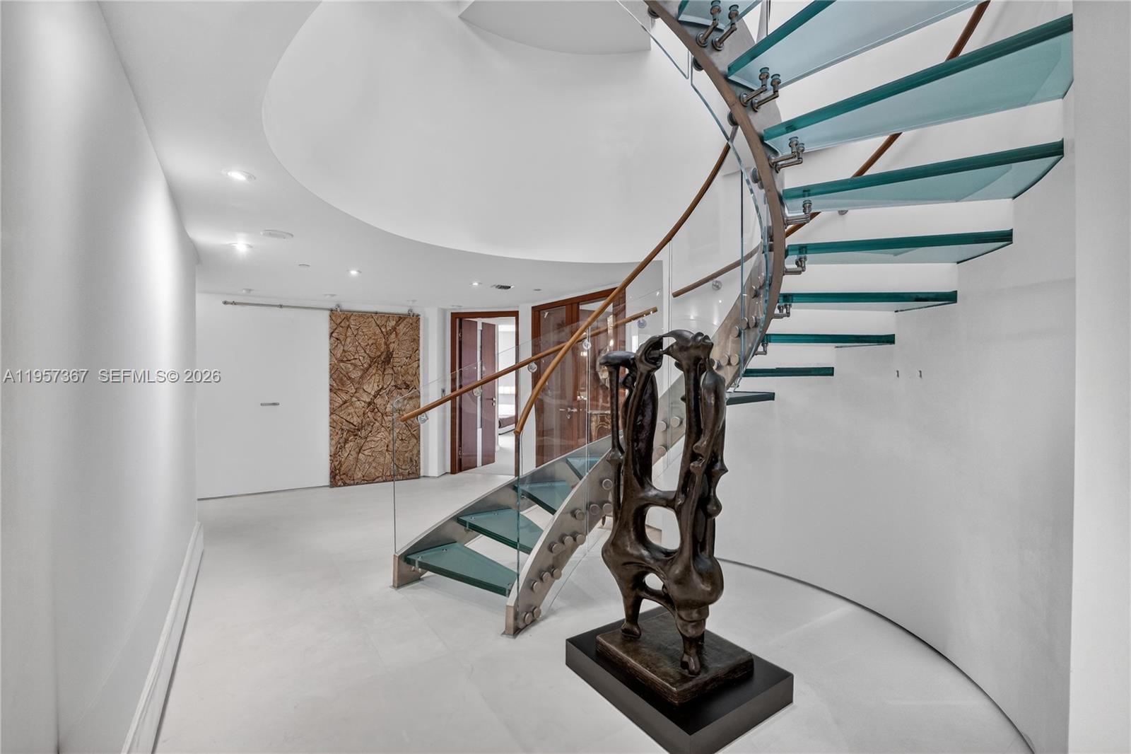 PH-1 5 / 5 4930 sq. ft. $ 2026-02-02 0 Photo