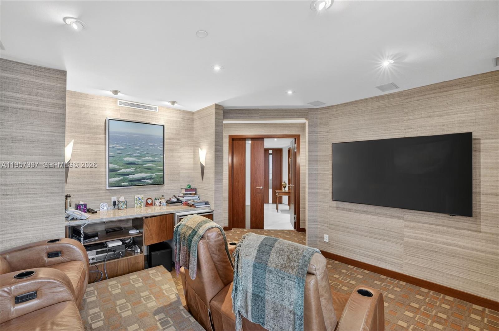 PH-1 5 / 5 4930 sq. ft. $ 2026-02-02 0 Photo