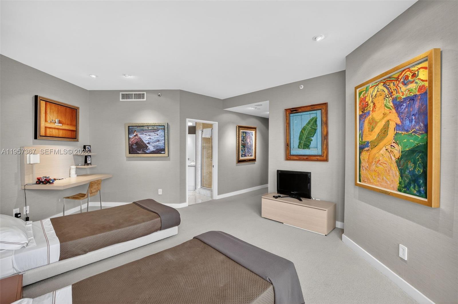 PH-1 5 / 5 4930 sq. ft. $ 2026-02-02 0 Photo