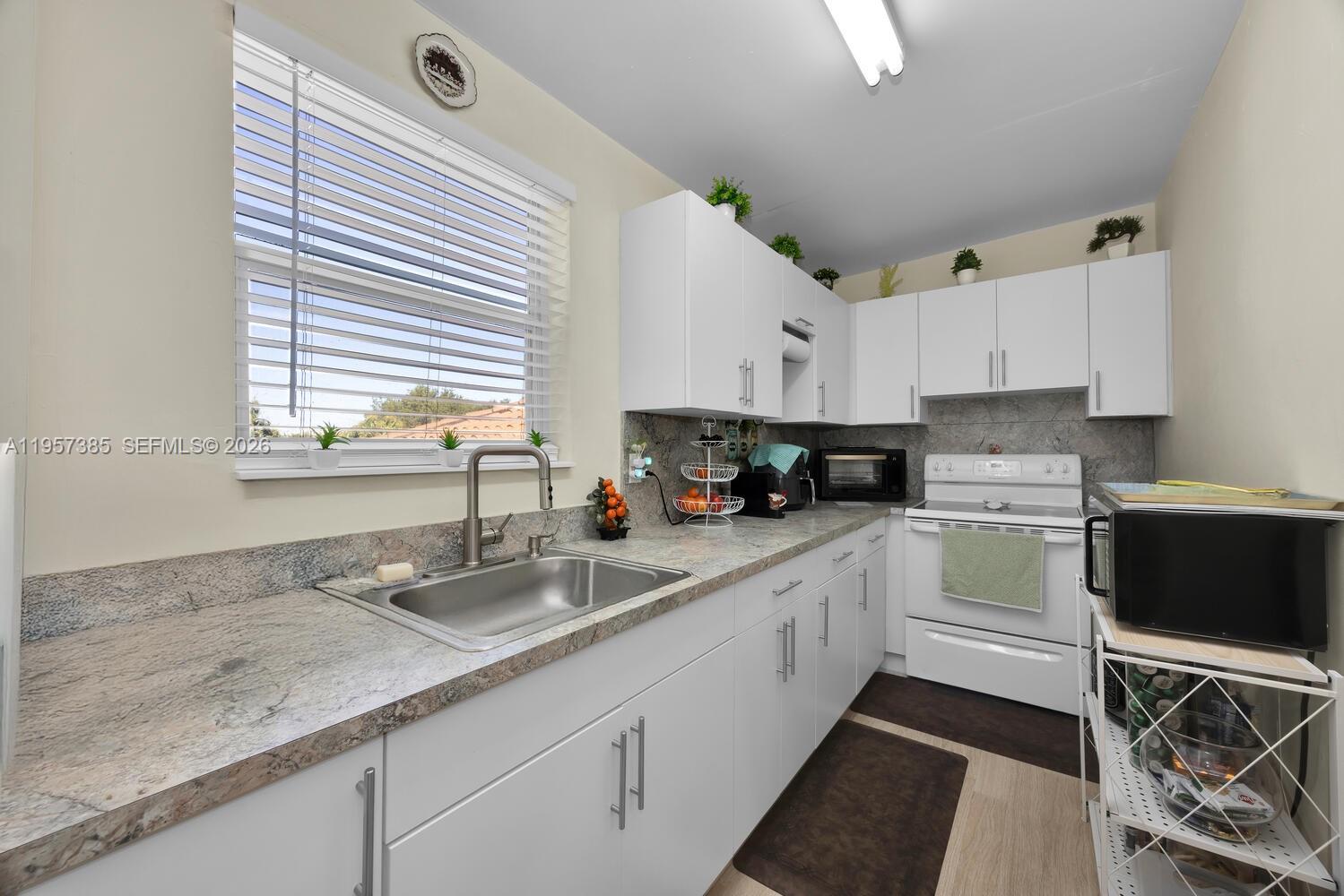   /  8019 sq. ft. $ 2026-02-02 0 foto