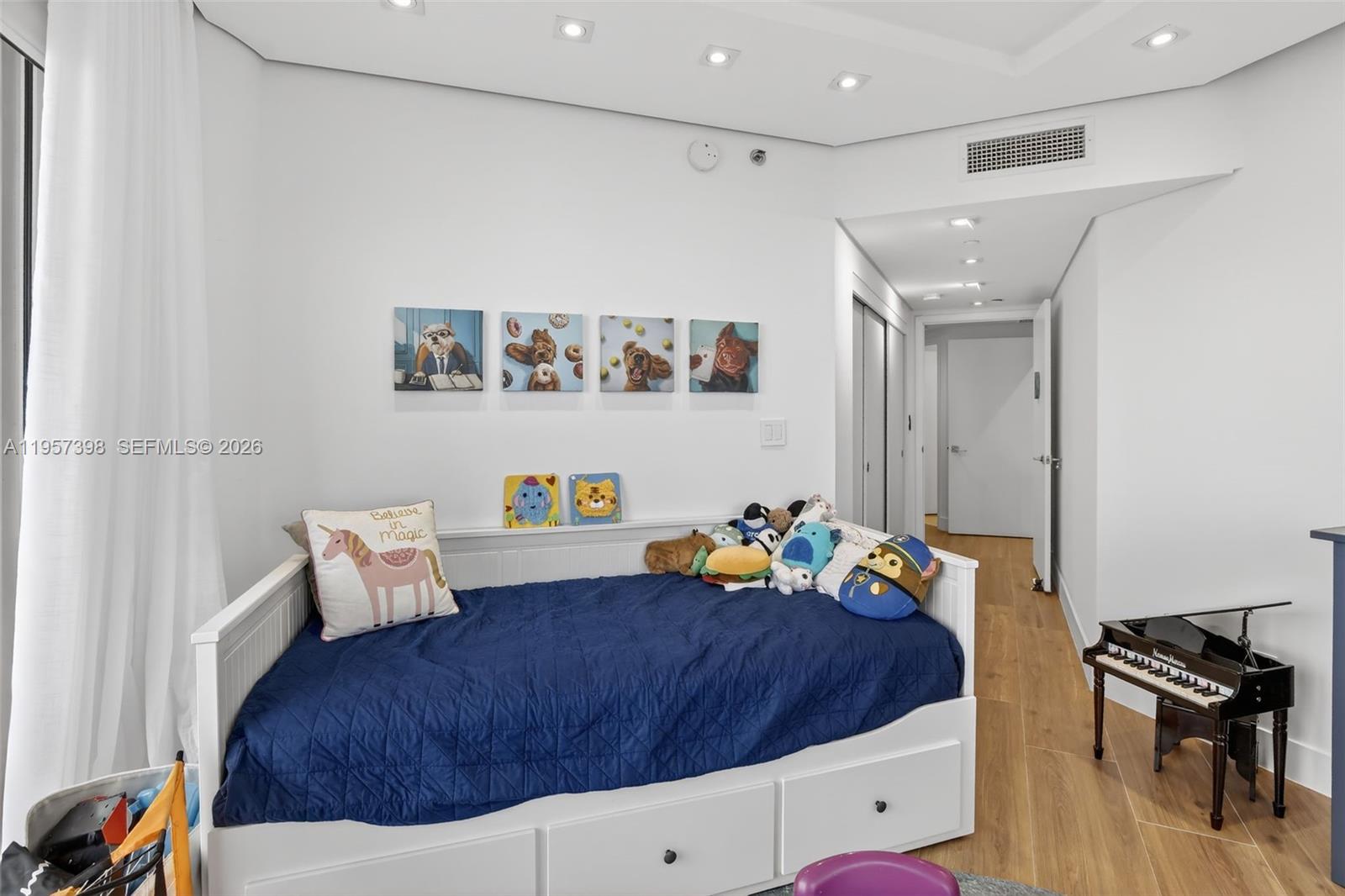 See details 1109 3 / 3 2730 sq. ft. $ 2026-02-02 0 Photo