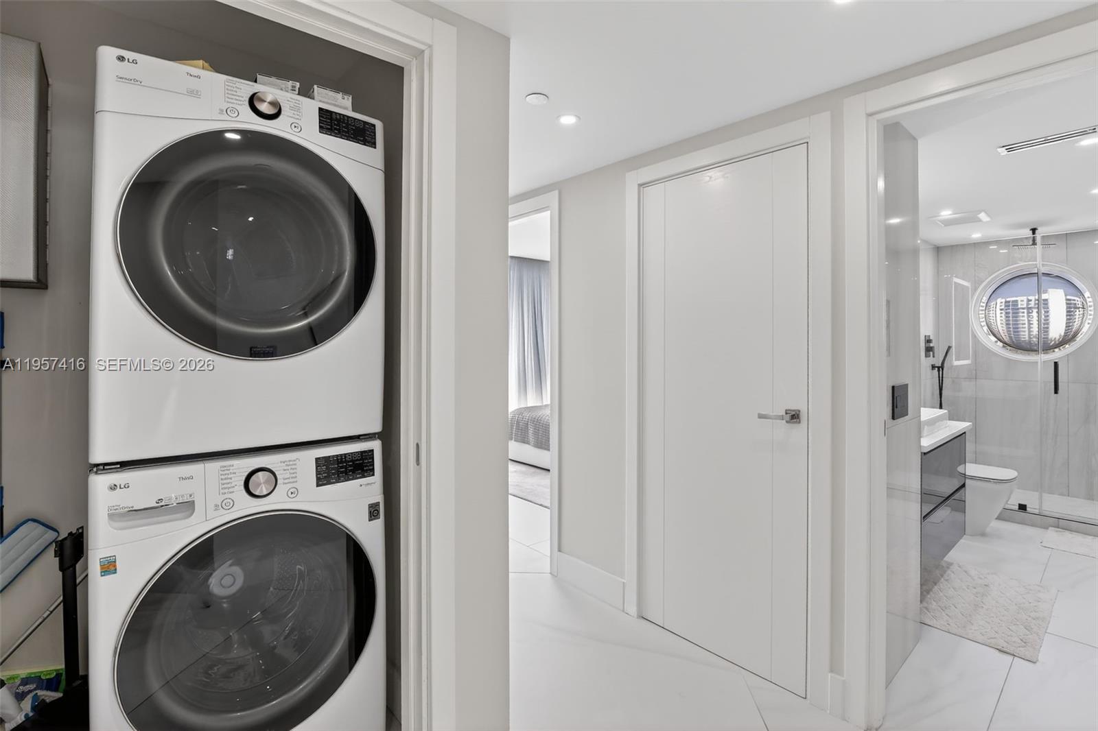 1009 3 / 3 1930 sq. ft. $ 2026-02-02 0 Photo