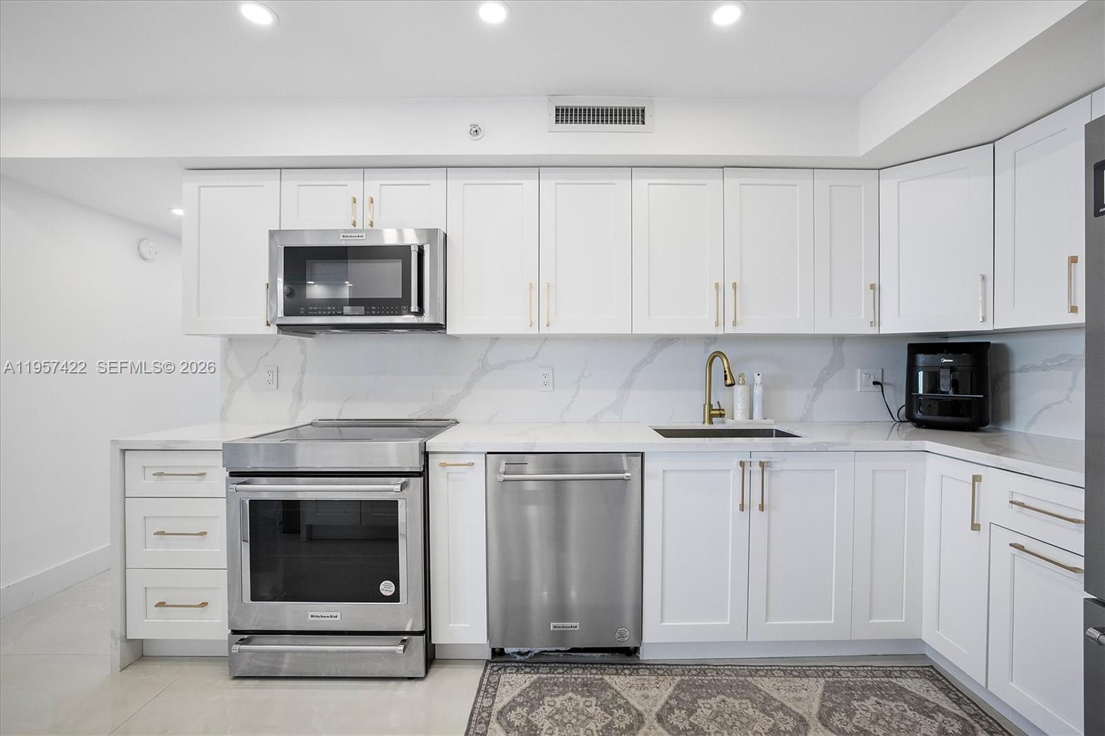 Photo of 20515 Country Club Dr  #1747, Aventura, Florida, 33180 - 