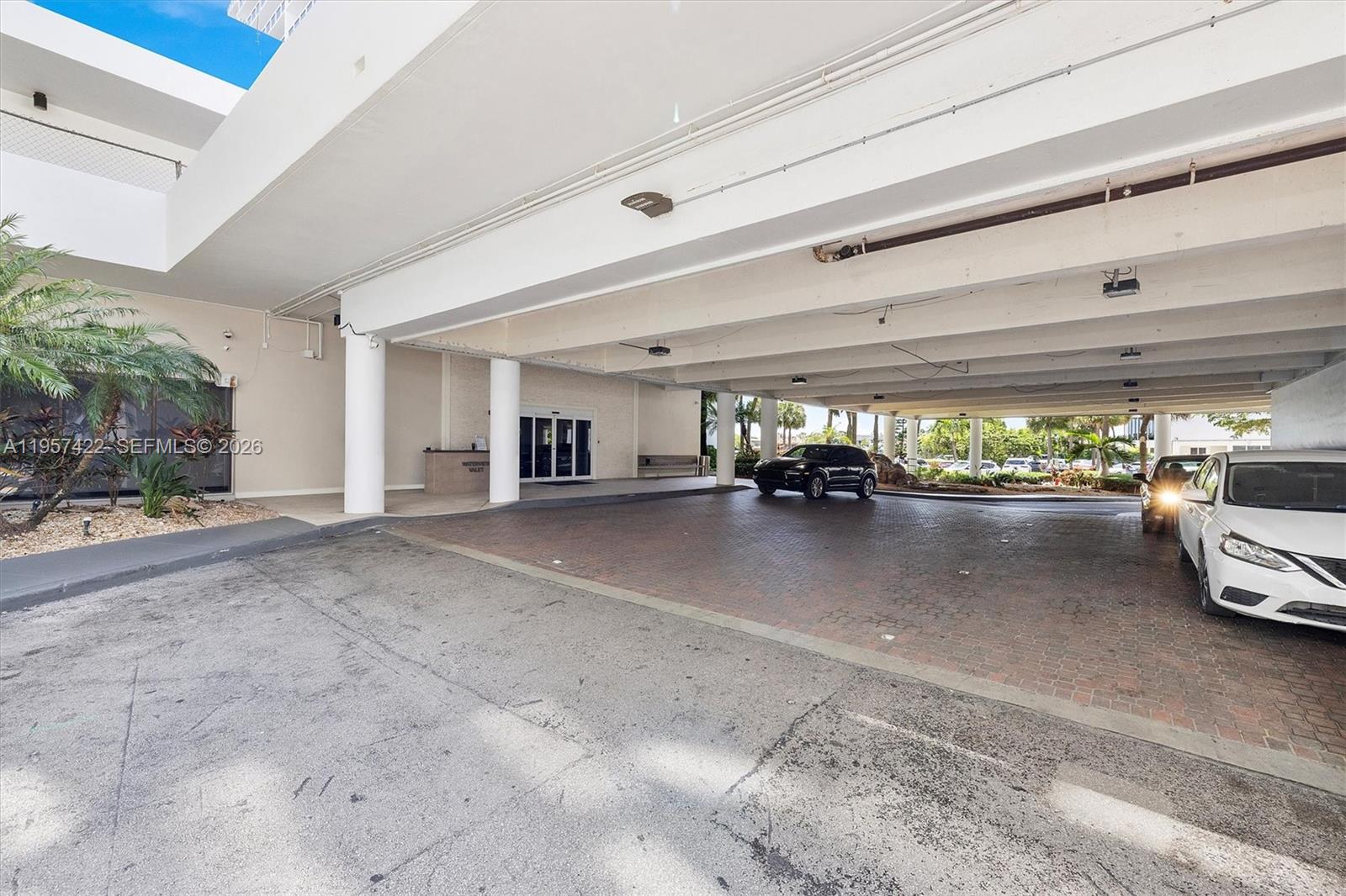 Photo of 20515 Country Club Dr  #1747, Aventura, Florida, 33180 - 