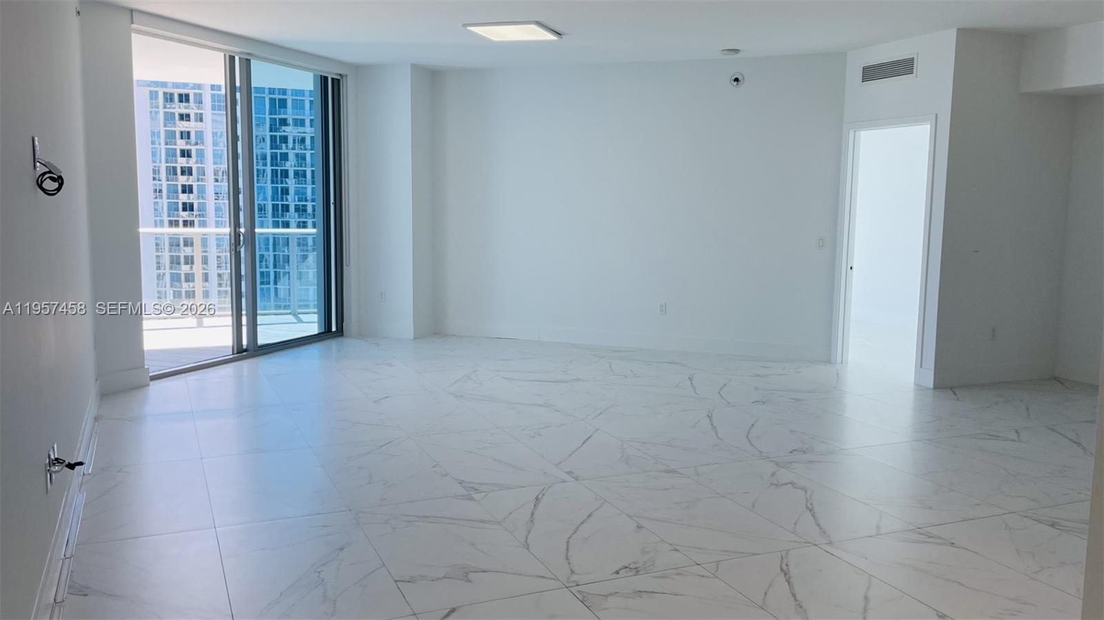 Photo of 17301 Biscayne Blvd  #1907, North Miami Beach, Florida, 33160 - 