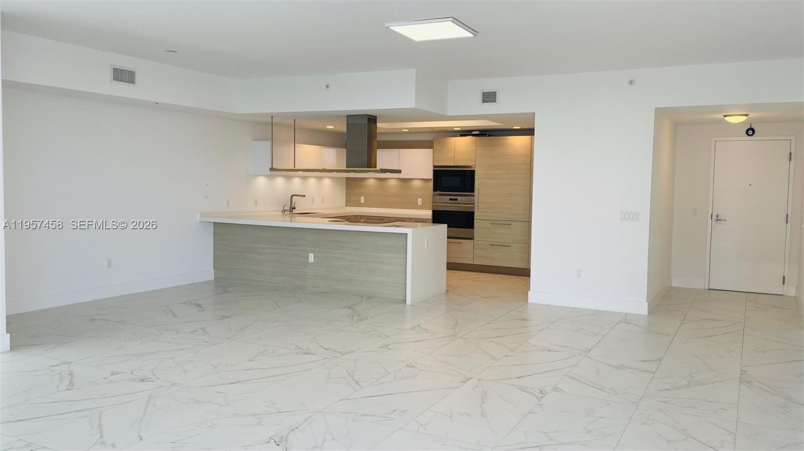 Photo of 17301 Biscayne Blvd  #1907, North Miami Beach, Florida, 33160 - 