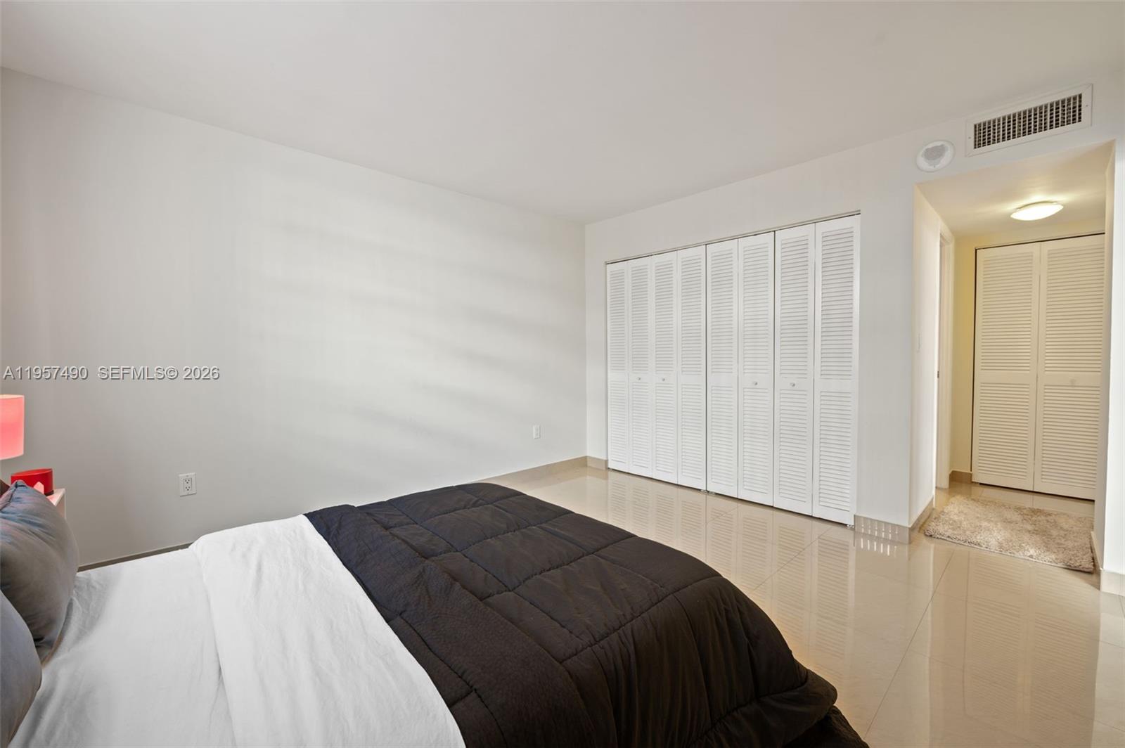 Photo of 1833 Ocean Dr  #809, Hallandale Beach, Florida, 33009 - 