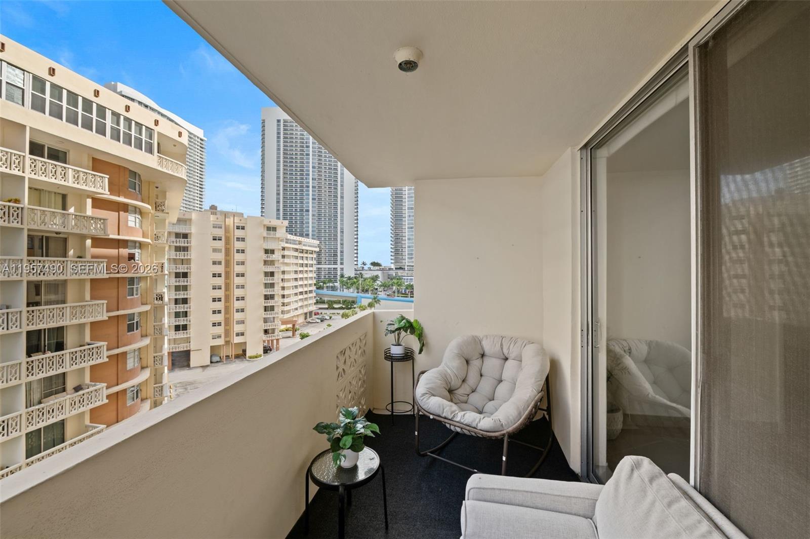 Photo of 1833 Ocean Dr  #809, Hallandale Beach, Florida, 33009 - 