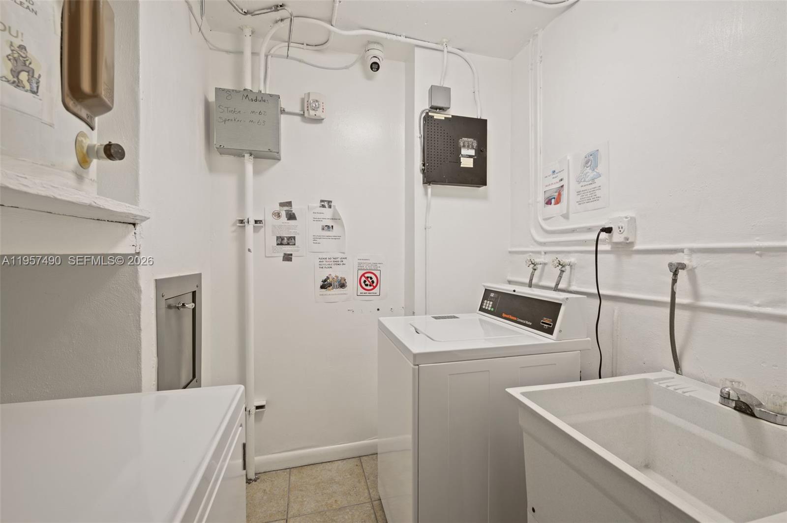 Photo of 1833 Ocean Dr  #809, Hallandale Beach, Florida, 33009 - 